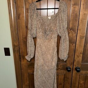 Le Lis Long Sleeve Brown Patterned Dress